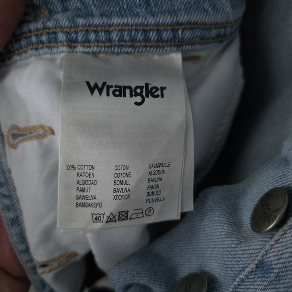 NWT Wrangler Bib Shorts Overalls XS Blue Jean W29QFH17J Tubble Blue Casual - Picture 11 of 15